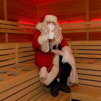 Weihnachtsmann, Sauna